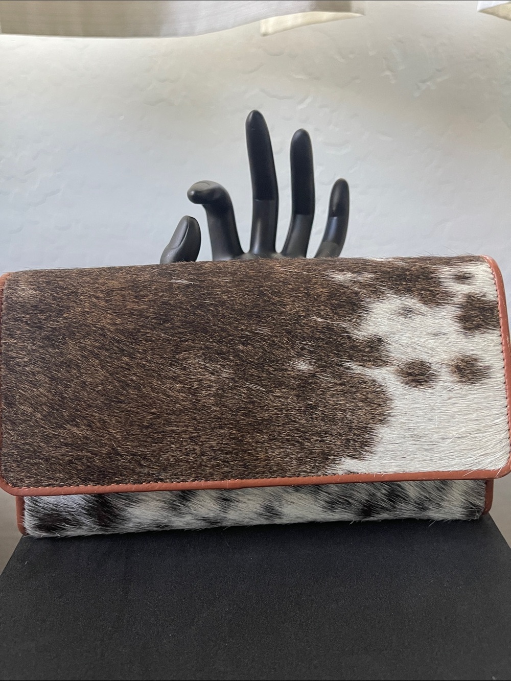 Cowhide Ladies wallet in Brown & White